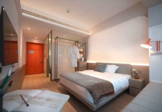 하우스 오브 아트의 현대적인 인테리어