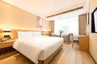 jingling West Bank Hotel