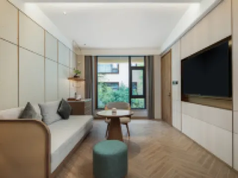 Blossom Land Zhongnan Mountain Villge Hoteles en Condado de Zhashui