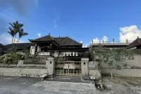 Mongan Homestay Hotels near Subak Piak