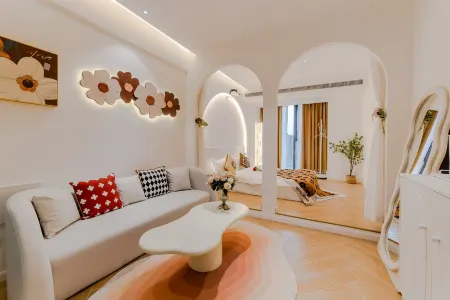 Yunlan Shiguang Homestay Отели рядом со станцией Deyang Railway Station