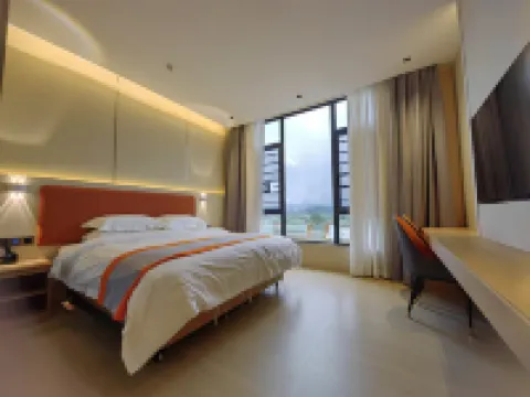 Yinhe Hotel