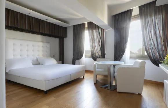 卡塞塔皇家酒店