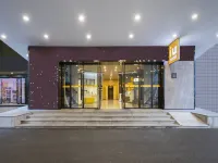 IU Hotel ( Changsha IFS Wuyi Square Station ) Hotels in Changsha