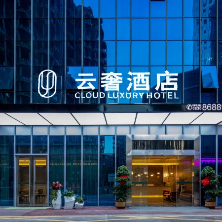 cloud hotel