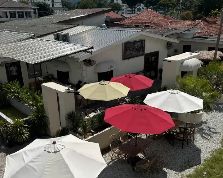 The Palm Suite Tanjung Tokong Hotels in Tanjung Tokong