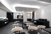 New Good Hotel