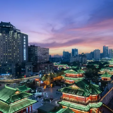 Mercure Nanchang Tengwang Pavilion Hotels near Jiangxi Provincial Museum