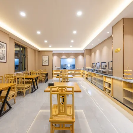 Jifeng Hotel (Jinchang Yanan Road)
