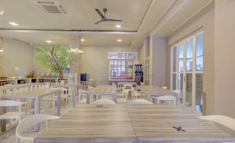 Hotel O Gambir Near Juanda Station Formerly Bunga Dahlia