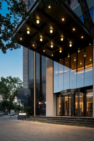 Dali NARKA Resort Hotel Отели рядом с достопримечательностью «Southwest University of Science and Technology»