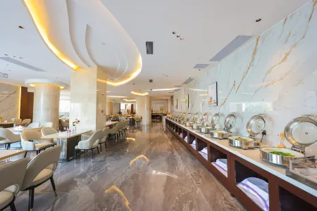 Longyan Yueman Crown  Hotel (Yongding District) Отели рядом со станцией Yongding Railway Station