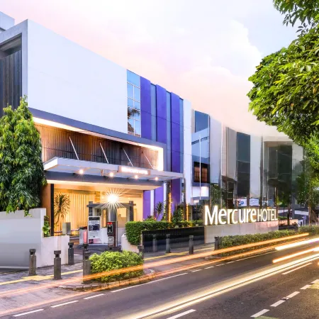 Mercure Jakarta Cikini Отели рядом с достопримечательностью «Посольство Египта»