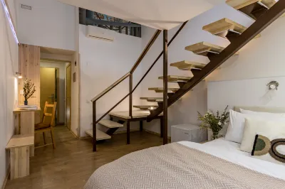 Stony Island Hotel Tts Dunay 주변 호텔