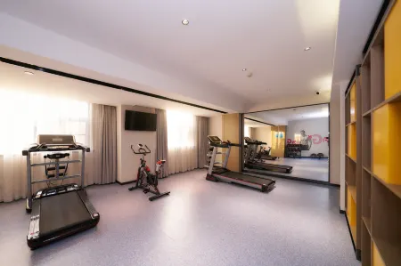 Echarm Hotel (Wuhan Hankou Railway Station Fanhai CBD) Отели рядом с достопримечательностью «Wuhan University of Light Industry (Huanhu Middle Road)»