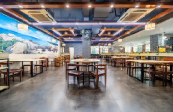 金牛ホテル（海口竜湖天街省公安庁）