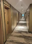 Wuxiang Greenrunpeng Express Hotel - parking
