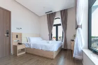 Bamboo Riverside Boutique Hotel Hotels near Coconut Dao Relics