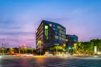 Holiday Inn Express Shanghai Hongqiao CBD by IHG Hotel di Shanghai