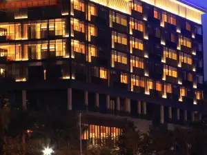 Top 4 4-Star Select Hotels in Baoting