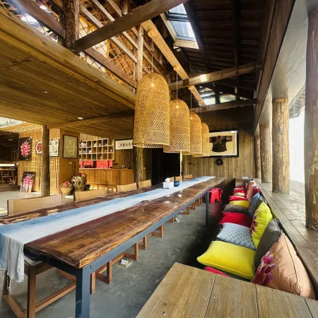 Baopan Lanhu Post House