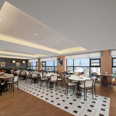 Maple Leaf  Smart  Hotel