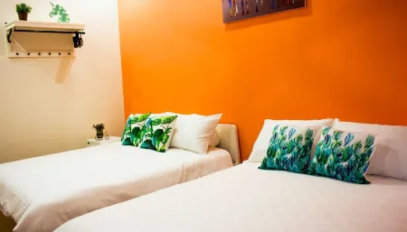 Tropical Livings Meru Ipoh Homestay Отели в г. Chemor