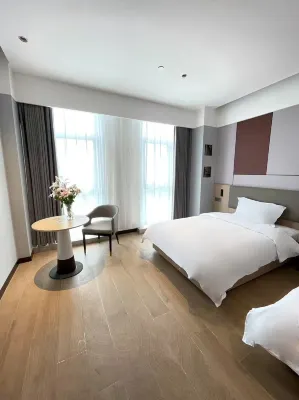 Kaiwo Apartment Hotel (Shanghai Lingang Shuyuan Yuzhou City Plaza) Hotels near Shanghai Agriculture College Training Base