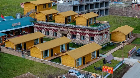 Litang River Cloud Resort Hotel Отели рядом с достопримечательностью «Xiazetong Village»