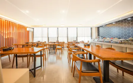 Central | Prairie Style | Enjoying the Wind and Moon | Shengguang Resort Hotel