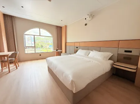 Shimao Sunshine Hotel (Qingliu Bus Station)