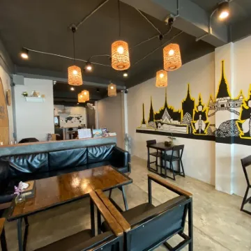 Ekanekhostel Hotels near Chulalongkorn University