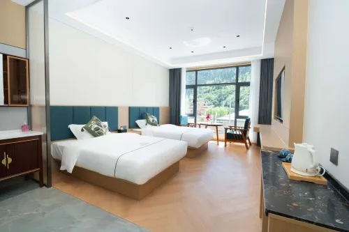 Yunji Huajian Homestay (Zhagana Da Scenic Area Ticket Center)