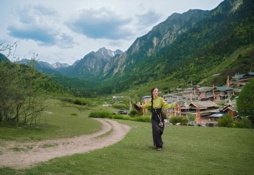 Hilton Jiuzhaigou Resort 외부 전경