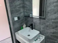 墨脫逸水蘭庭飯店 - 停車場