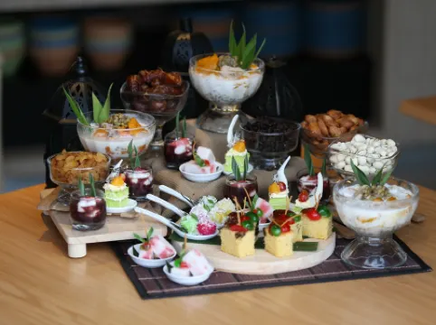 The Southern Hotel Surabaya Отели рядом с достопримечательностью «Java Aquatic»