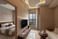 Fall-in-Love Suite - The Sun Avenue