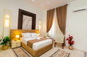 Downtown Antique Hotel