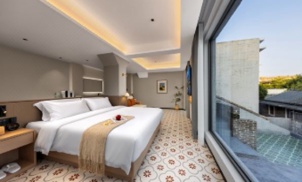 Gongshe (Guangzhou Yongqingfang Yueliangqiao)