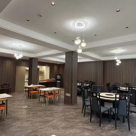 Hezhang Longyang Yueting Hotel