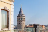 Meroddi Pera Flats