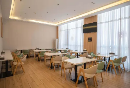 Shell Hotel (People's Hospital) Отели в г. Дайсянь