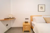 Jinglun Courtyard Vacation Apartment (Beihai Yintan Avenue)
