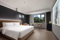 Me Young Me House Hotel (Changsha Sanyi Avenue Sifangping Subway Station) Hotels near Malanshan Yuehu Cultural and Creative Town - Malanshan Space