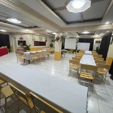 Teresita Santos Resort (formerly Villa Teresita Resort)