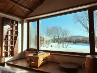 Mohe Arctic Village Qiji Light Luxury Homestay Hotel di Mohe