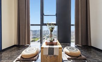 Miaohuang Royal · Cloud Realm & Wild Trace High-Altitude Scenic View Hotel