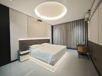ChuanDian Smart Hotel (Mengzi Nanhu Park Xintiandi Pedestrian Street) - New