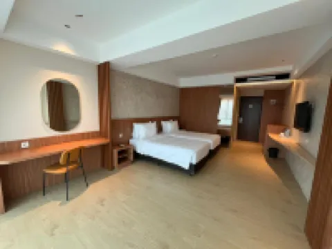 WYNS Hotel Bandung Hotels near Jalan Pasar Induk Caringin