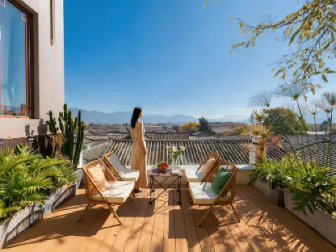 Chunshi · Zhiyi | Private Hot Spring Scenic Vacation Apartment (Gucheng Mufu) Hotels near Lion Hill